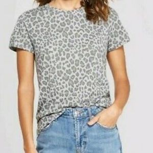 Gray Leopard Print Tee